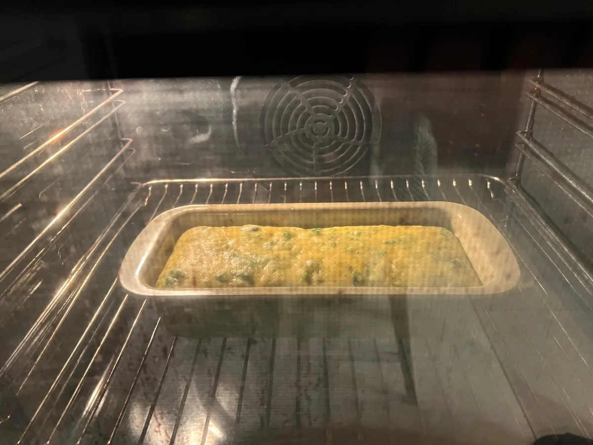 Nettle bread in the oven — start
